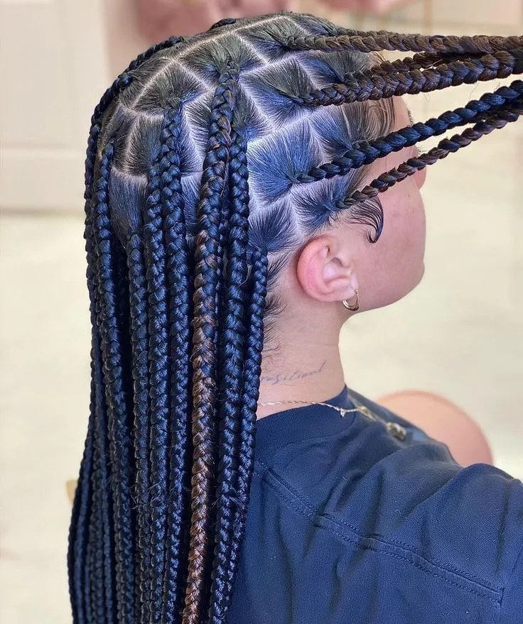 Long knotless braids by JBI